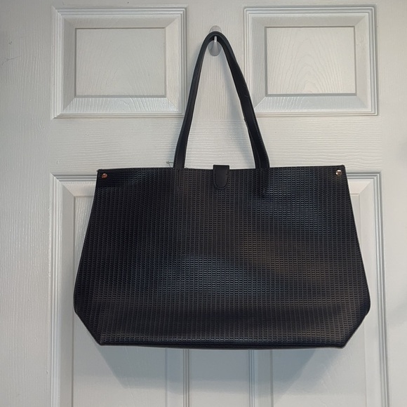 Ulta brand 2strap navy blue shoulder bag- NWT - Picture 3 of 5